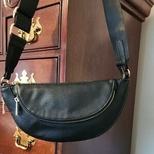 Black Faux Leather Almond Shaped Crossbody/Shoulder Bag